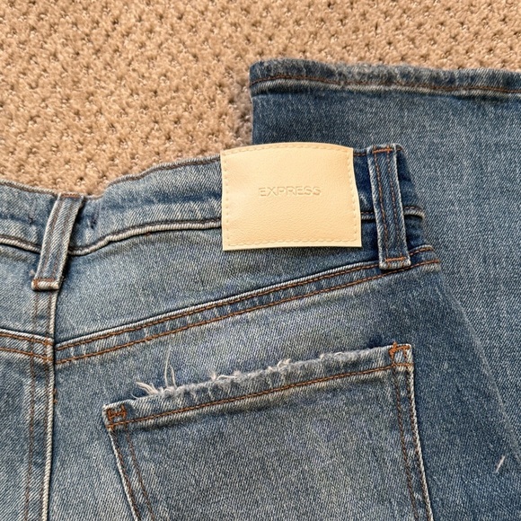 Express - NWT- Modern Straight High Rise - Picture 9 of 11